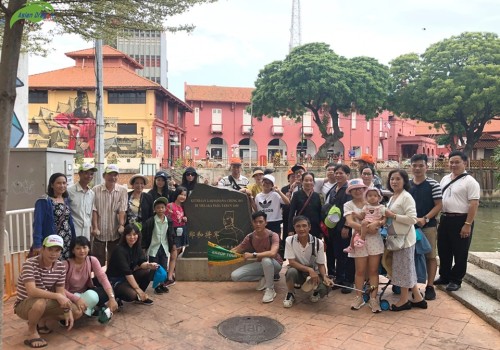 Kỷ niệm tour 3 nước Singapore Indonesia Malaysia khởi hành 18-6-2019